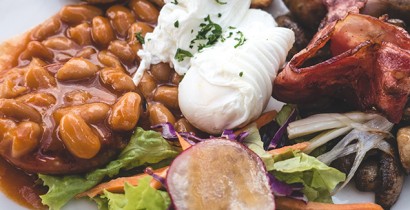 Süß-scharfes Bohneneintopfgericht mit Tofu